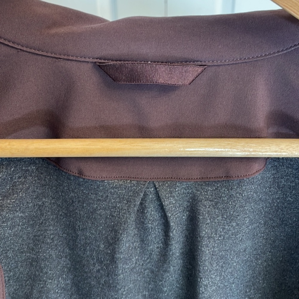 Lululemon Round Trip Jacket Size 6 - Picture 8 of 11